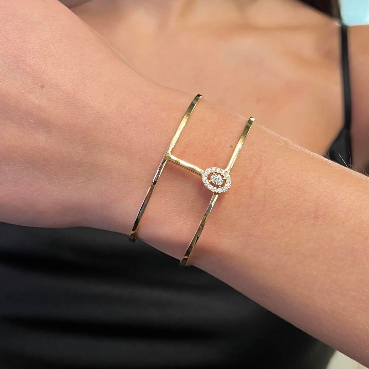 Messika Glam'Azone Armspange 18 Kt Gelbgold mit Diamanten 06498-YG (Grösse S)