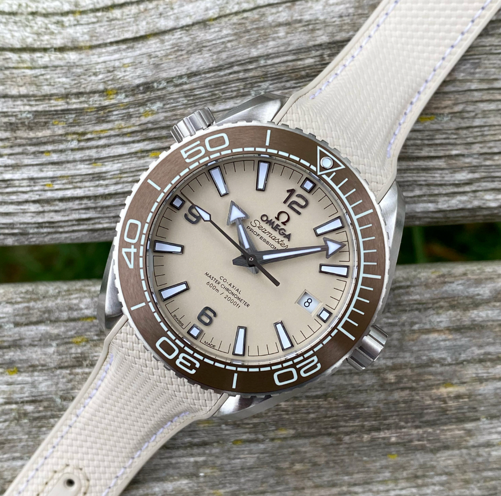 Omega Seamaster Planet Ocean 600M 215.32.44.21.09.001