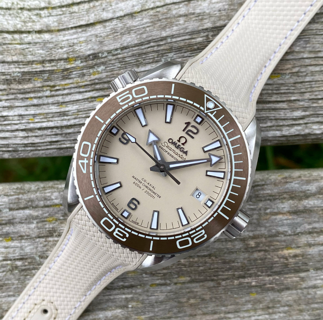 Omega Seamaster Planet Ocean 600M 215.32.44.21.09.001