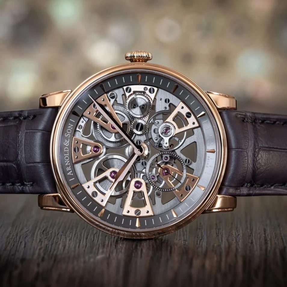 Arnold & Son Nebula 41.5mm 18 Karat Rotgold 1NEAR.S01A.C123A