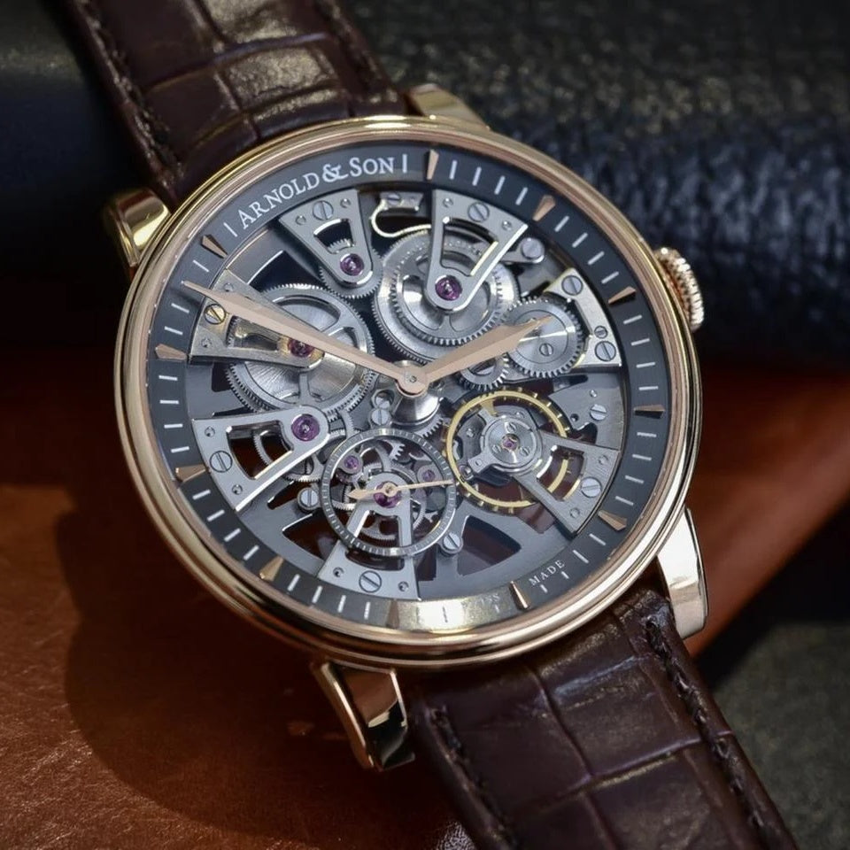 Arnold & Son Nebula 41.5mm 18 Karat Rotgold 1NEAR.S01A.C123A