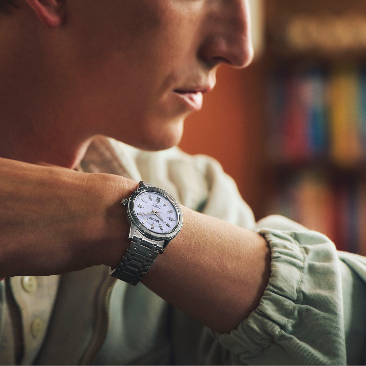 Seiko Presage Style 60's Automatik Silberviolett 39.5mm