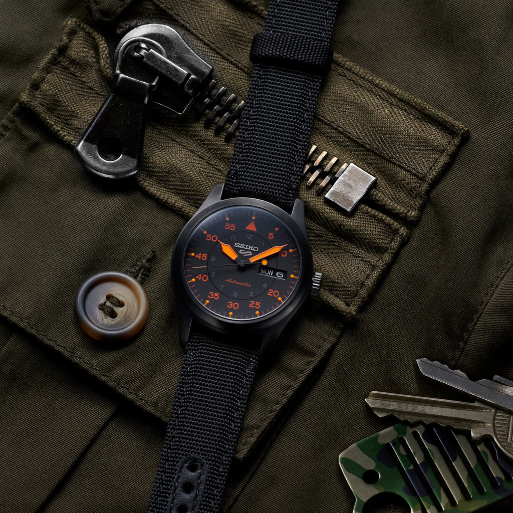 Seiko 5 Sports Automatik Day-Date Schwarz / Orange
