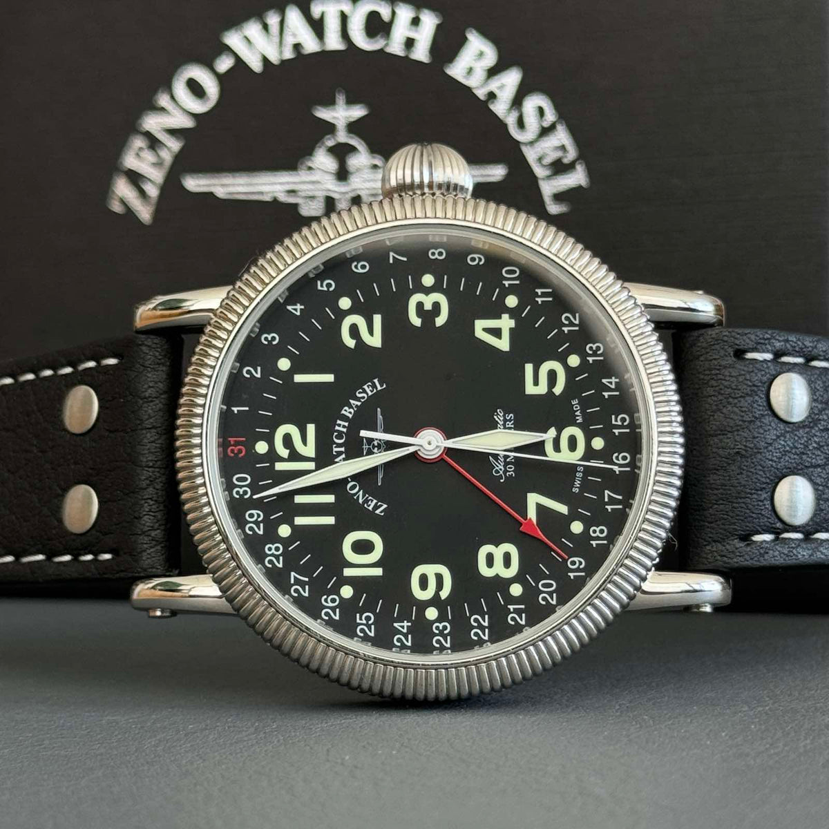 Zeno Watch Nostalgia XL Pointer date