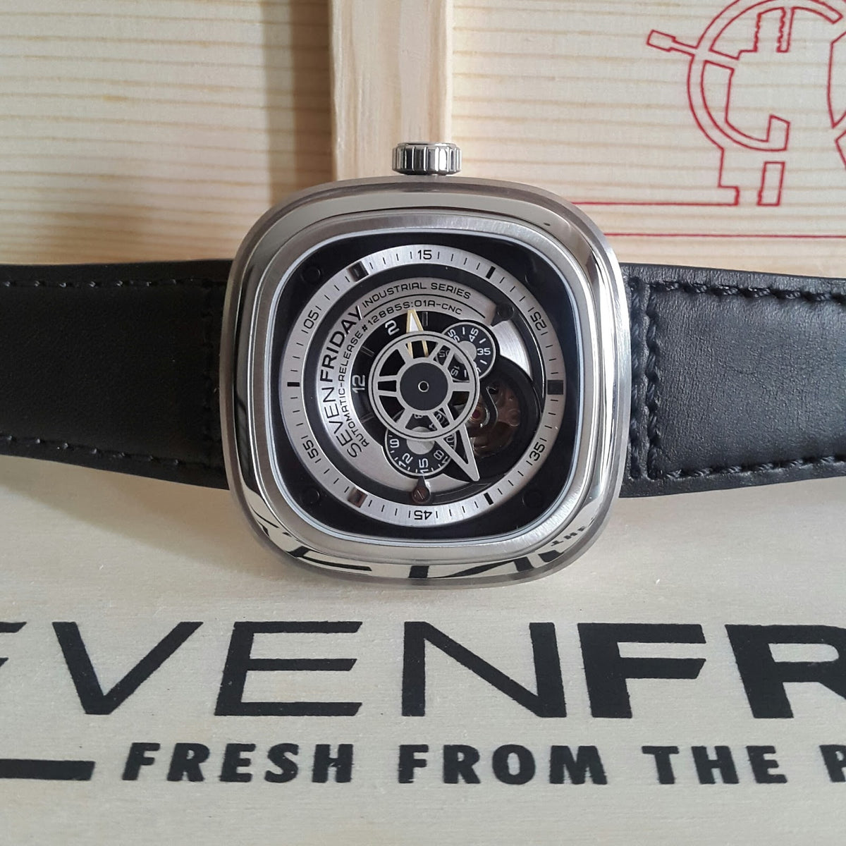 Sevenfriday P1B-1