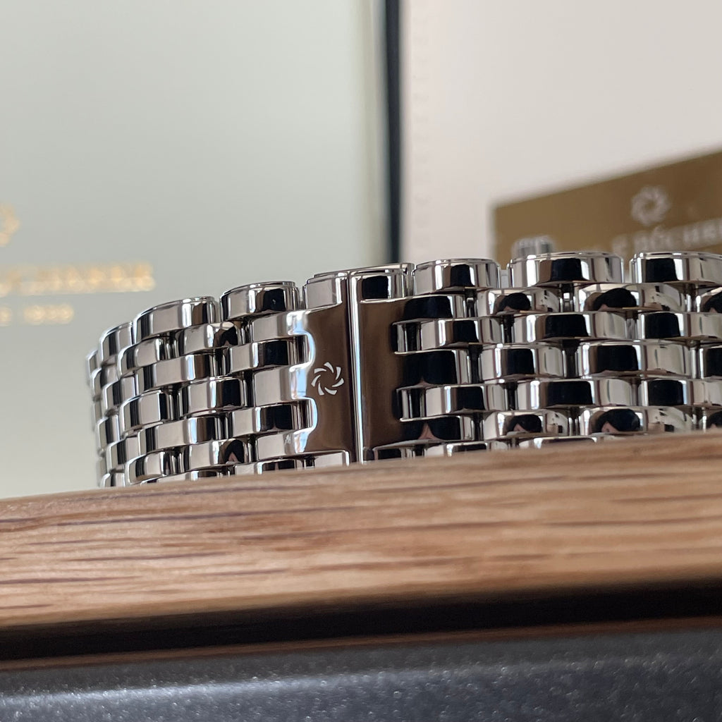 Carl F. Bucherer Adamavi