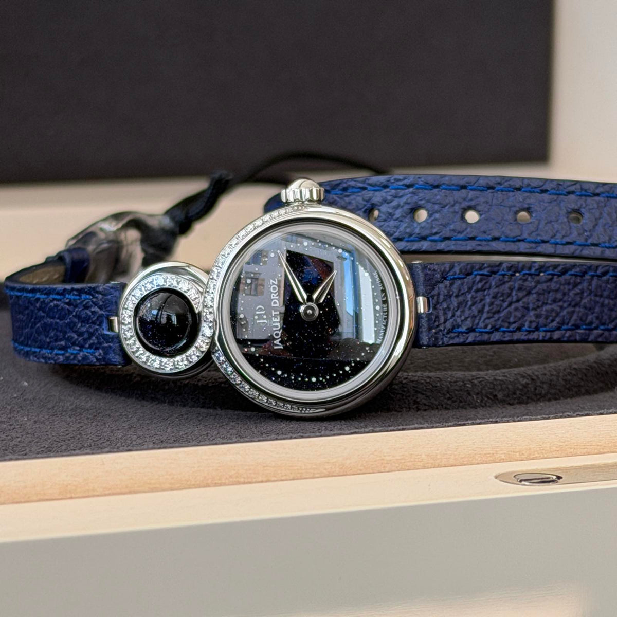 Jaquet-Droz Lady 8 J014600371