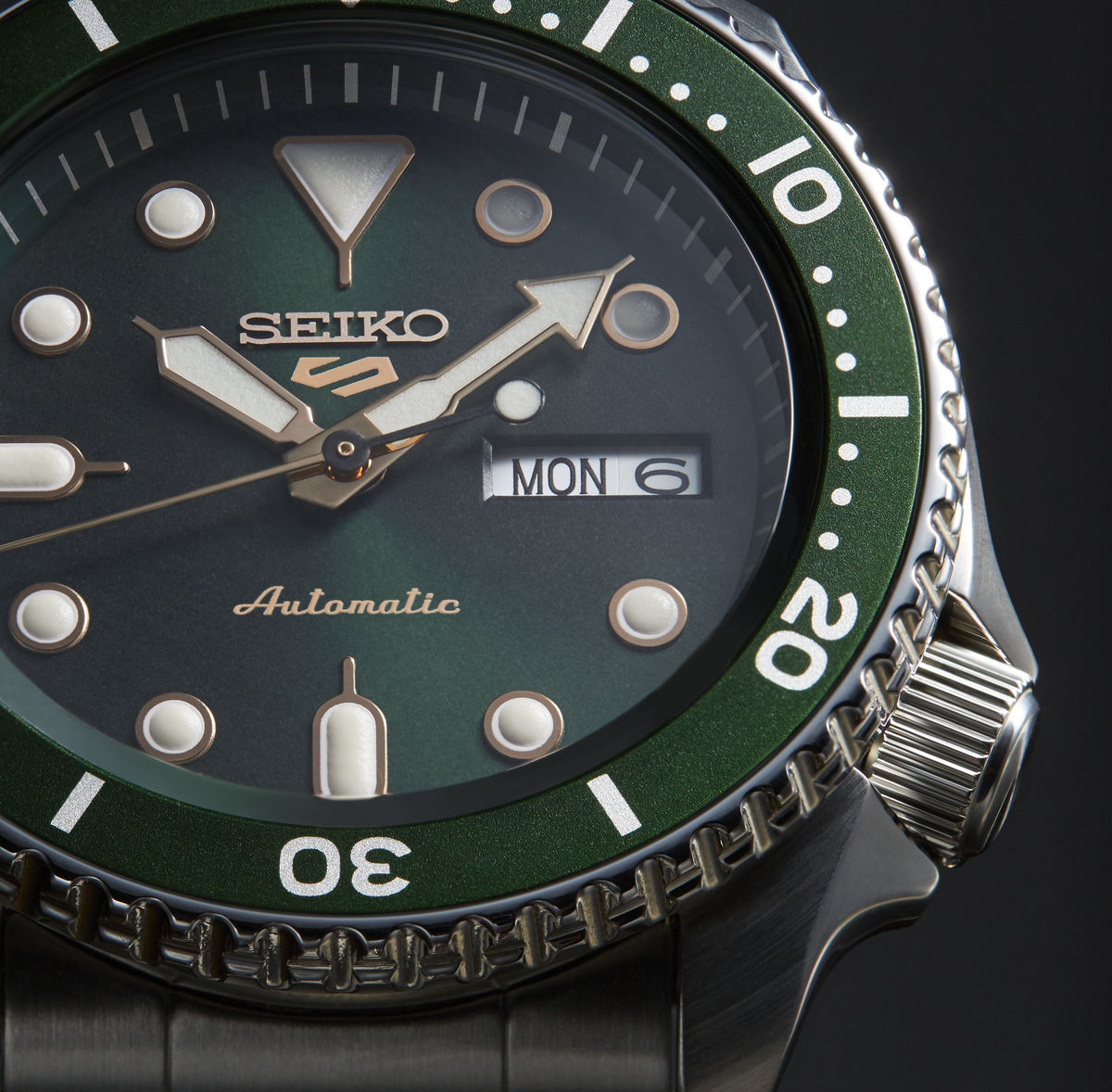 Seiko 5 Sports Automatik Day-Date