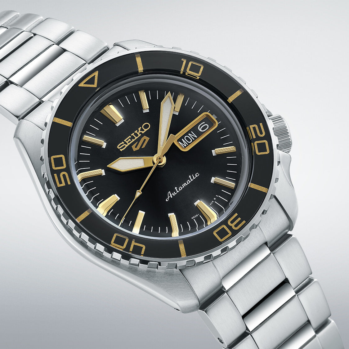 Seiko 5 Sports SKX Day-Date