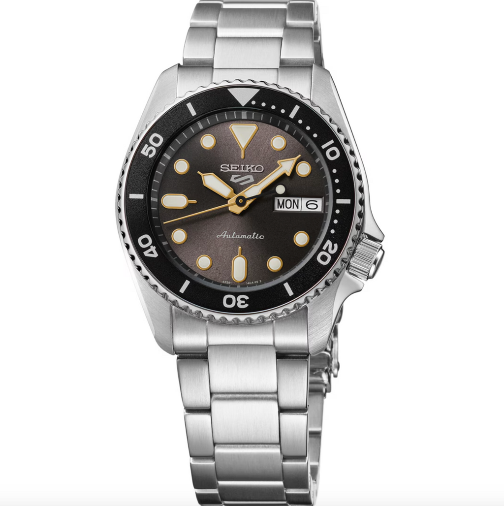 Seiko 5 Sports SKX Midsize Urban Grey